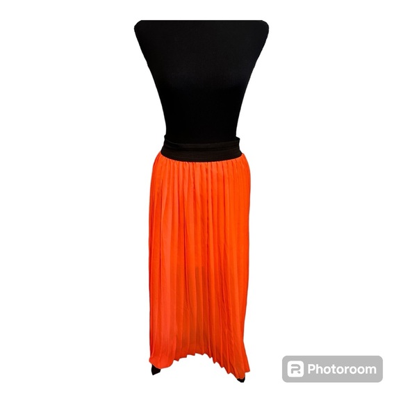 Jesse & J Maxi Pleated Neon Orange Skirt Size M - Picture 5 of 5